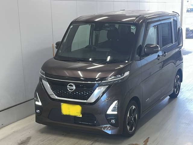 NISSAN ROOX 2021
