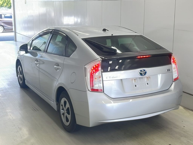 TOYOTA PRIUS 2013