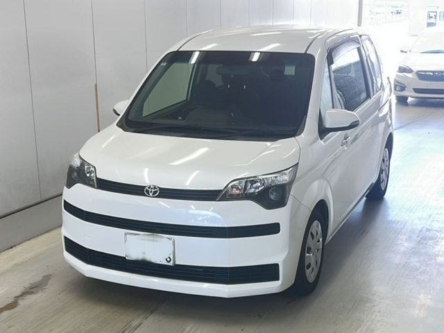 TOYOTA SPADE 2013