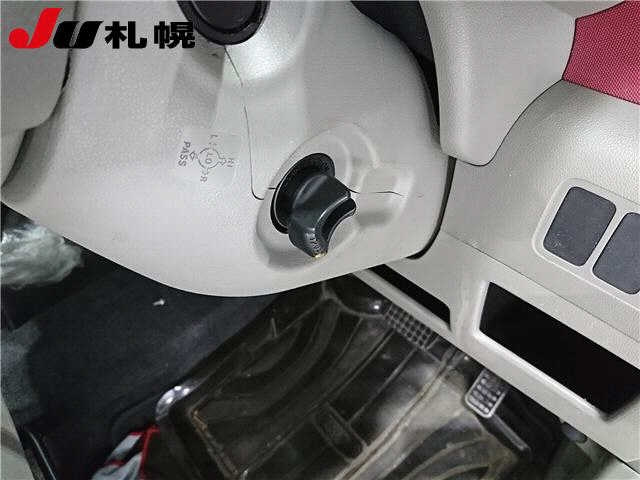 DAIHATSU MOVE CONTE 2011