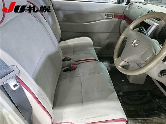 DAIHATSU MOVE CONTE 2011