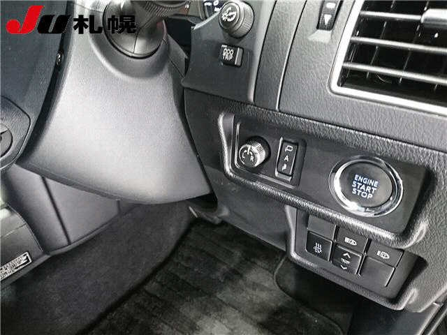 TOYOTA LAND CRUISER PRADO 2020