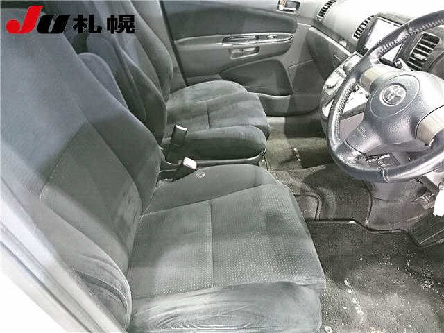 TOYOTA WISH 2008