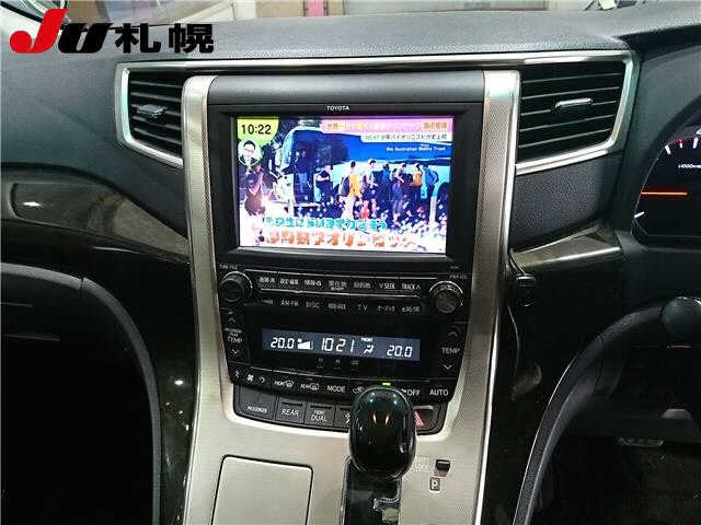 TOYOTA VELLFIRE 2011