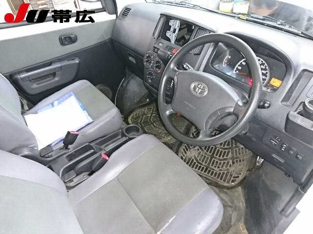 TOYOTA TOWN ACE VAN 2017