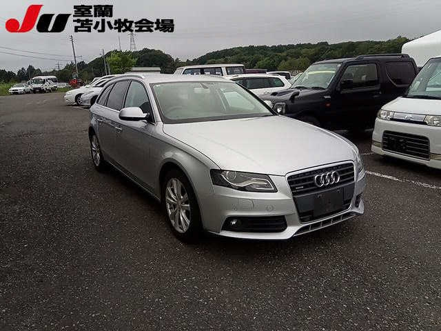 AUDI A4 2010