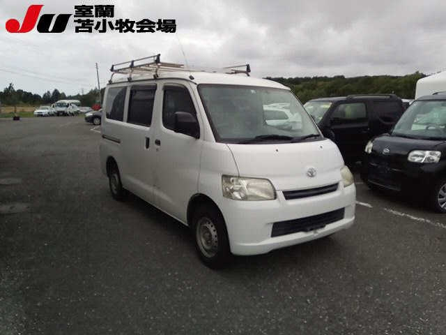 TOYOTA TOWN ACE VAN 2015