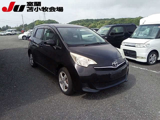 TOYOTA RACTIS 2011