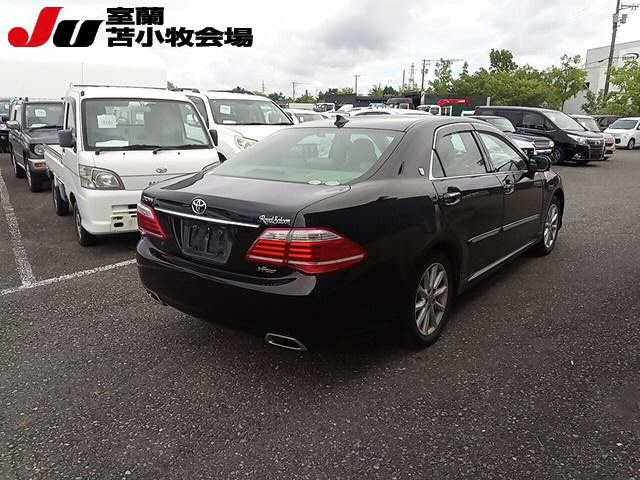 TOYOTA CROWN 2010