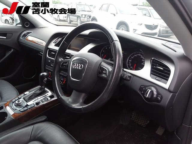 AUDI A4 2010
