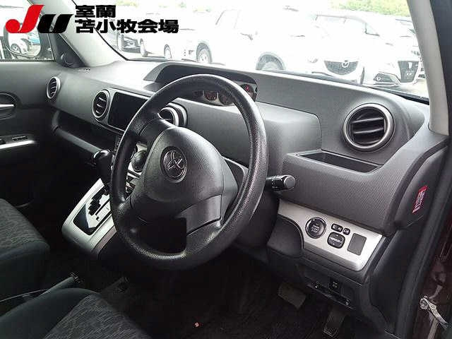 TOYOTA COROLLA RUMION 2011