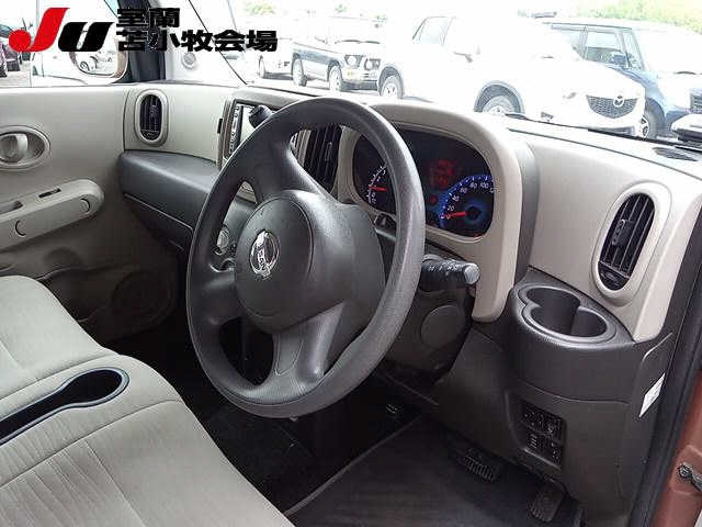 NISSAN CUBE 2011