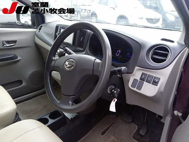 DAIHATSU MIRA E S 2012