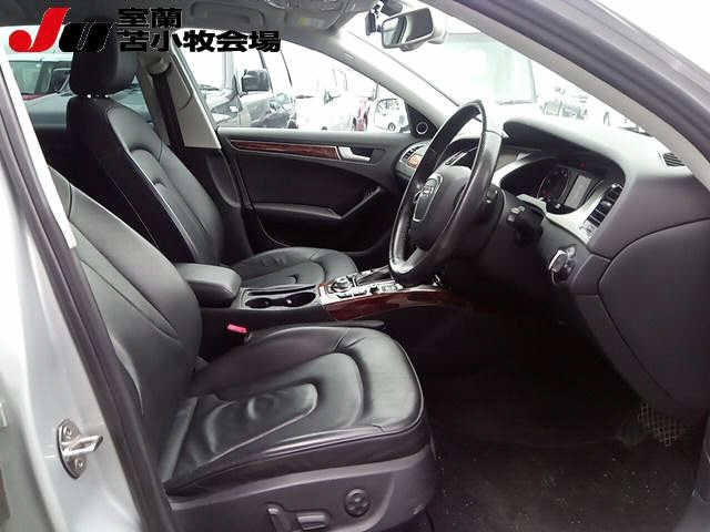 AUDI A4 2010