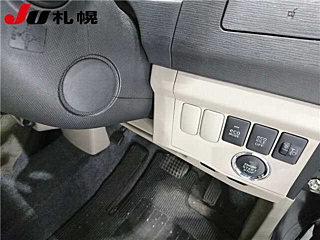 DAIHATSU MOVE 2011