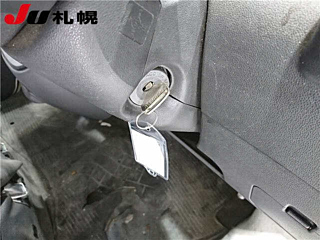 DAIHATSU HIJET VAN 2011