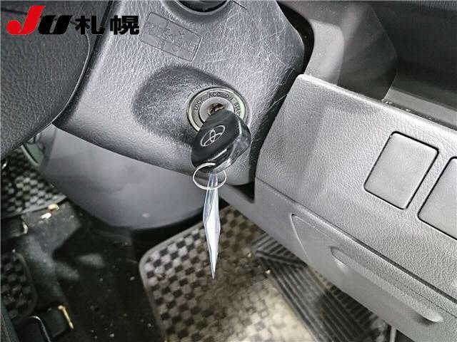 TOYOTA NOAH 2008