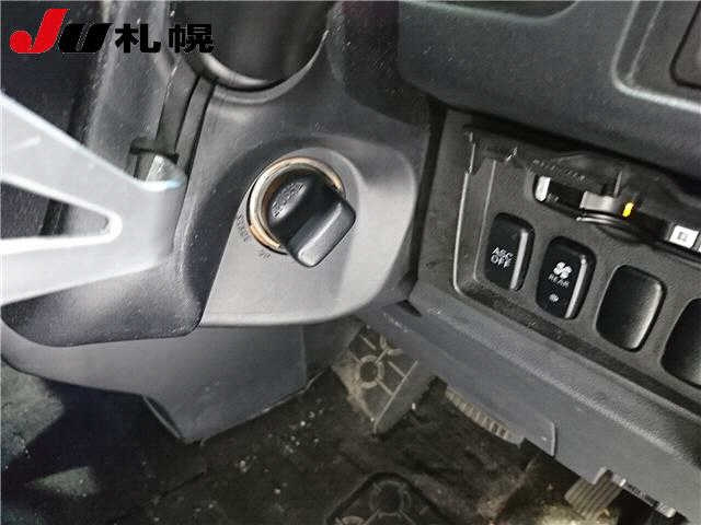 MITSUBISHI DELICA D5 2008