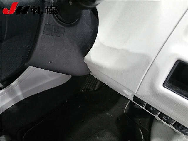 TOYOTA PRIUS ALPHA 2012