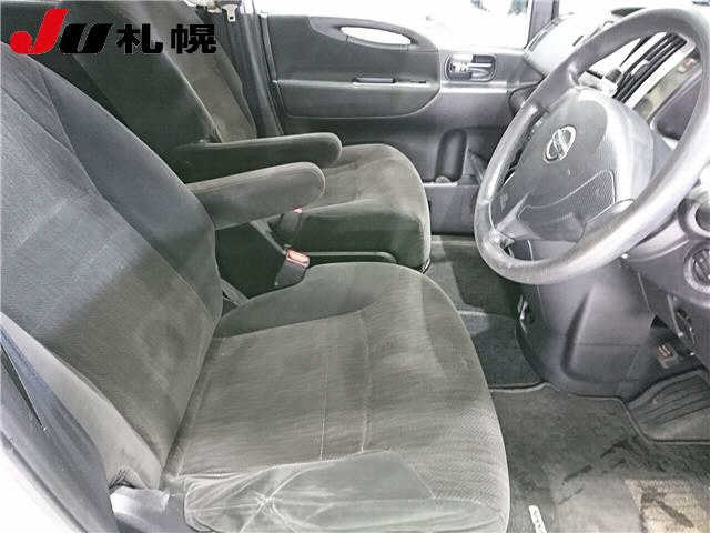 NISSAN SERENA 2008