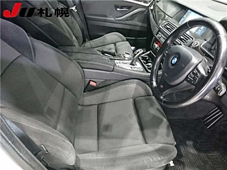 BMW 5 SERIES 2012