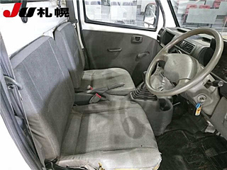 MITSUBISHI MINICAB TRUCK 2009