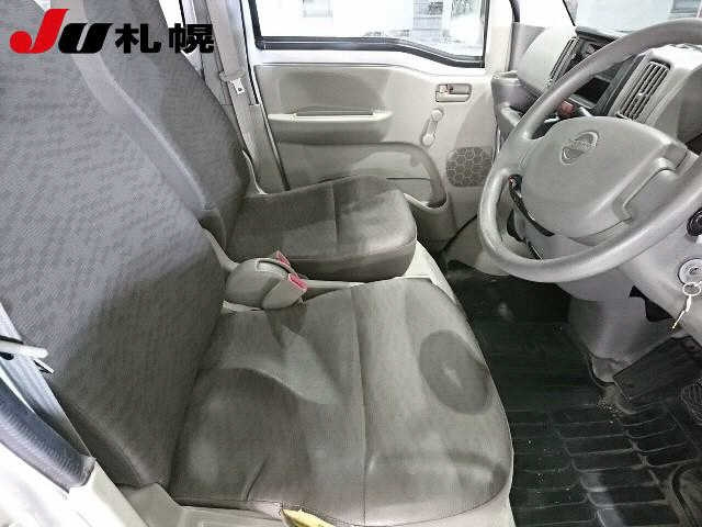 NISSAN CLIPPER VAN 2015