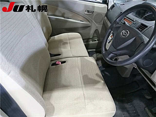 DAIHATSU MOVE 2011