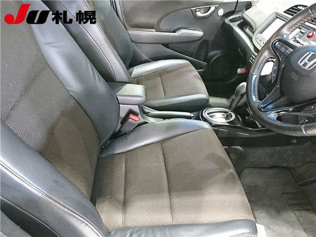 HONDA FIT SHUTTLE 2011