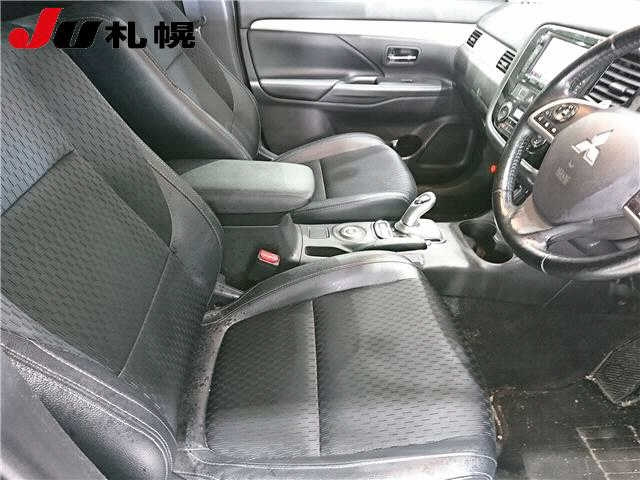 MITSUBISHI OUTLANDER PHEV 2013