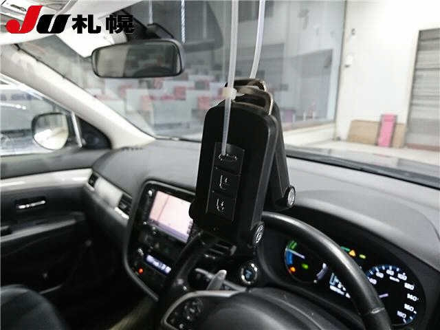 MITSUBISHI OUTLANDER PHEV 2014