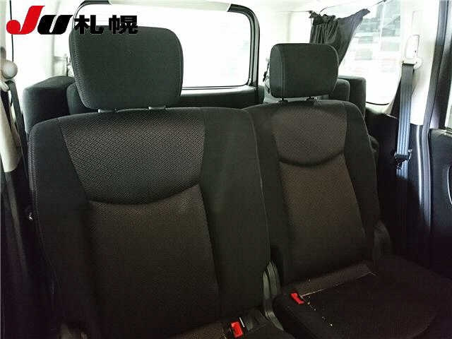 NISSAN SERENA 2011