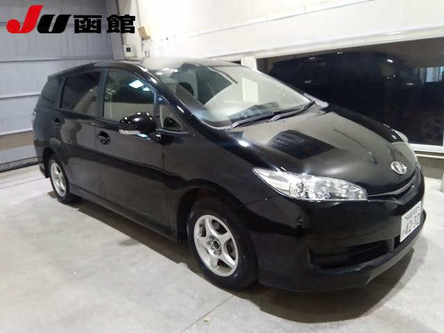 TOYOTA WISH 2013