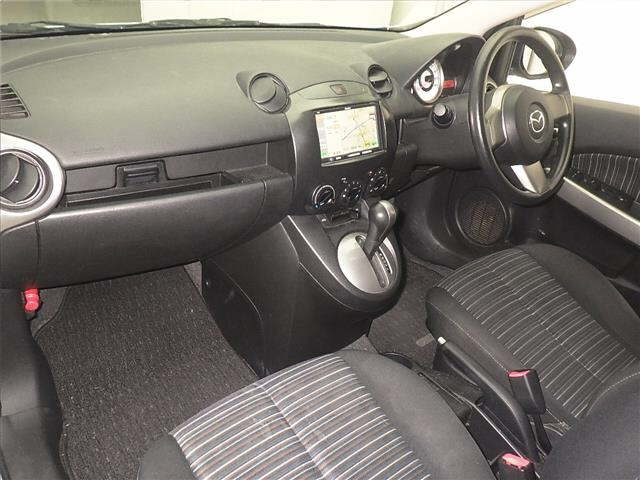 MAZDA DEMIO 2011