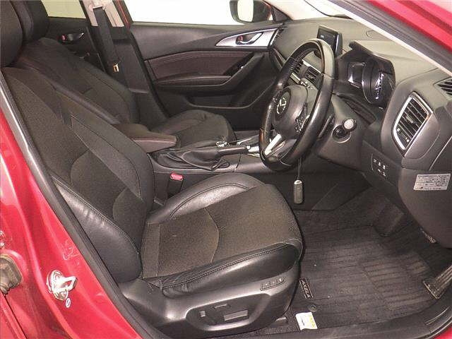 MAZDA AXELA 2017