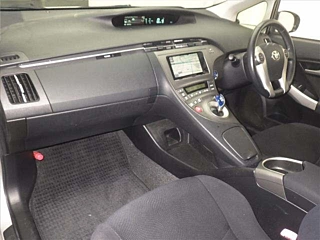 TOYOTA PRIUS 2013