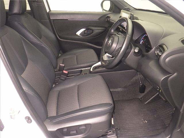 TOYOTA YARIS CROSS 2023