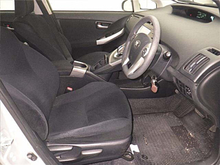 TOYOTA PRIUS 2014