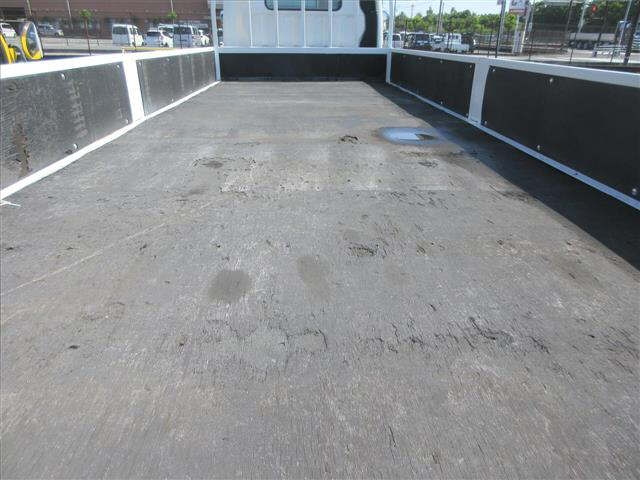 MITSUBISHI CANTER 2014