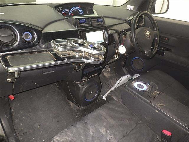 TOYOTA BB 2012