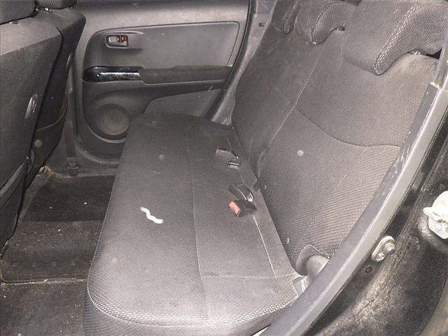 TOYOTA BB 2012