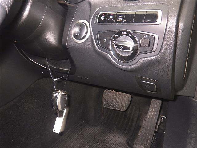 MERCEDES BENZ C CLASS 2014