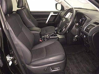 TOYOTA LAND CRUISER PRADO 2023