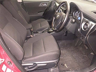 TOYOTA AURIS 2016