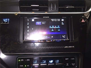 TOYOTA AURIS 2016