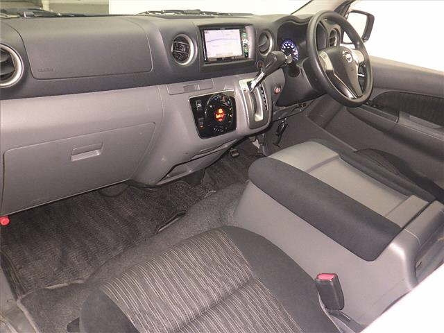 NISSAN CARAVAN VAN 2018