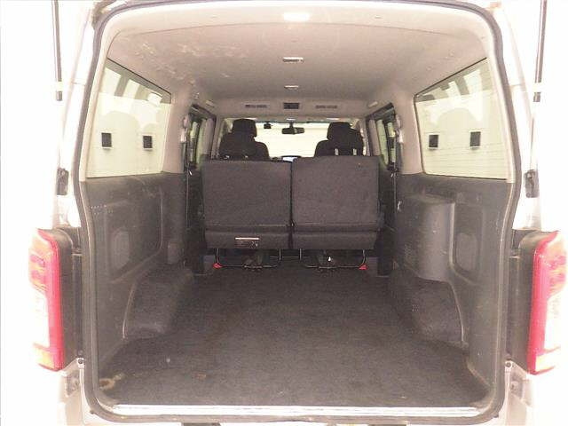 NISSAN CARAVAN VAN 2018