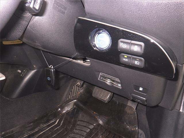 TOYOTA PRIUS 2016