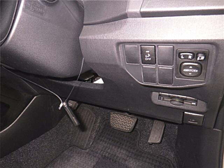 TOYOTA PRIUS 2014