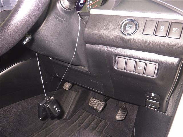 TOYOTA HARRIER 2015